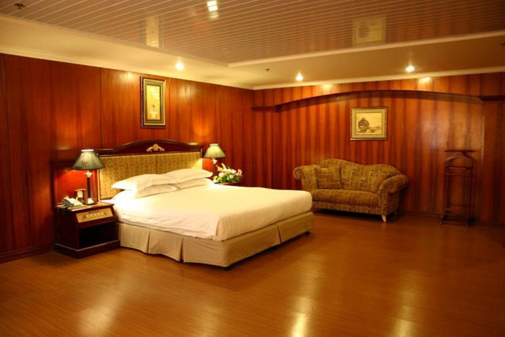 Grand Regal Hotel Bacolod Værelse billede