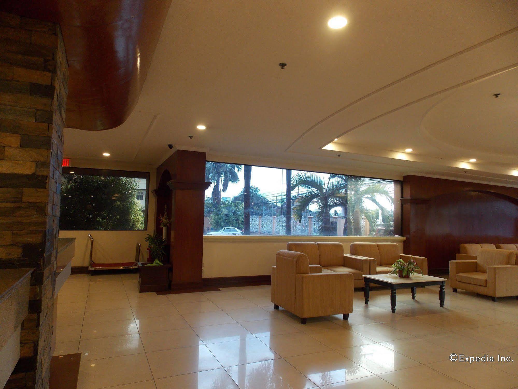 Grand Regal Hotel Bacolod Eksteriør billede