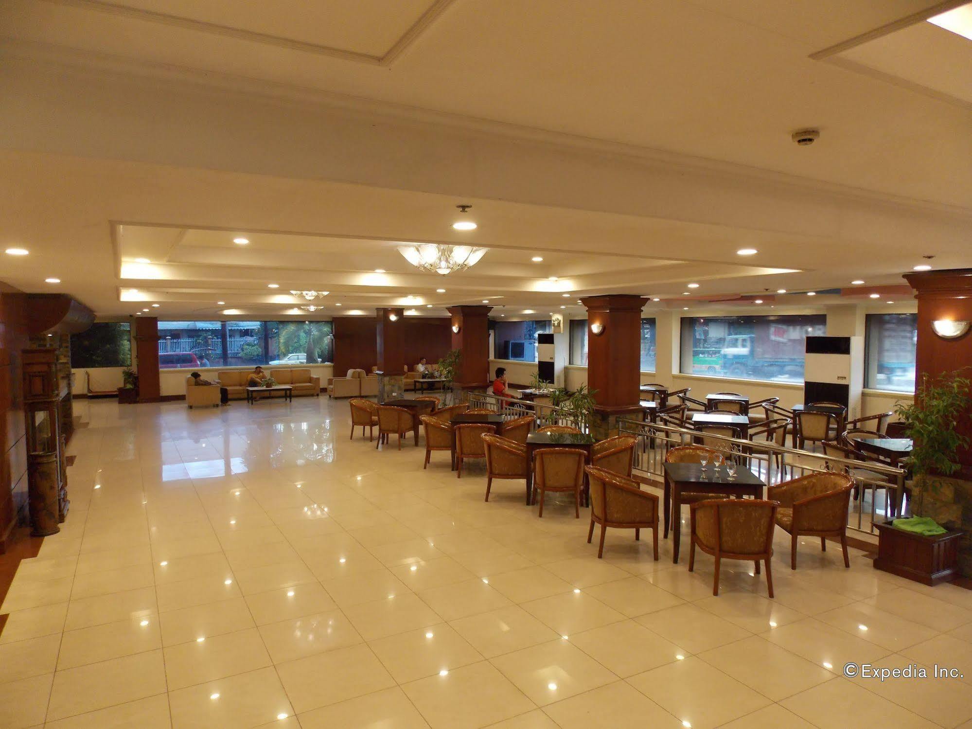 Grand Regal Hotel Bacolod Eksteriør billede