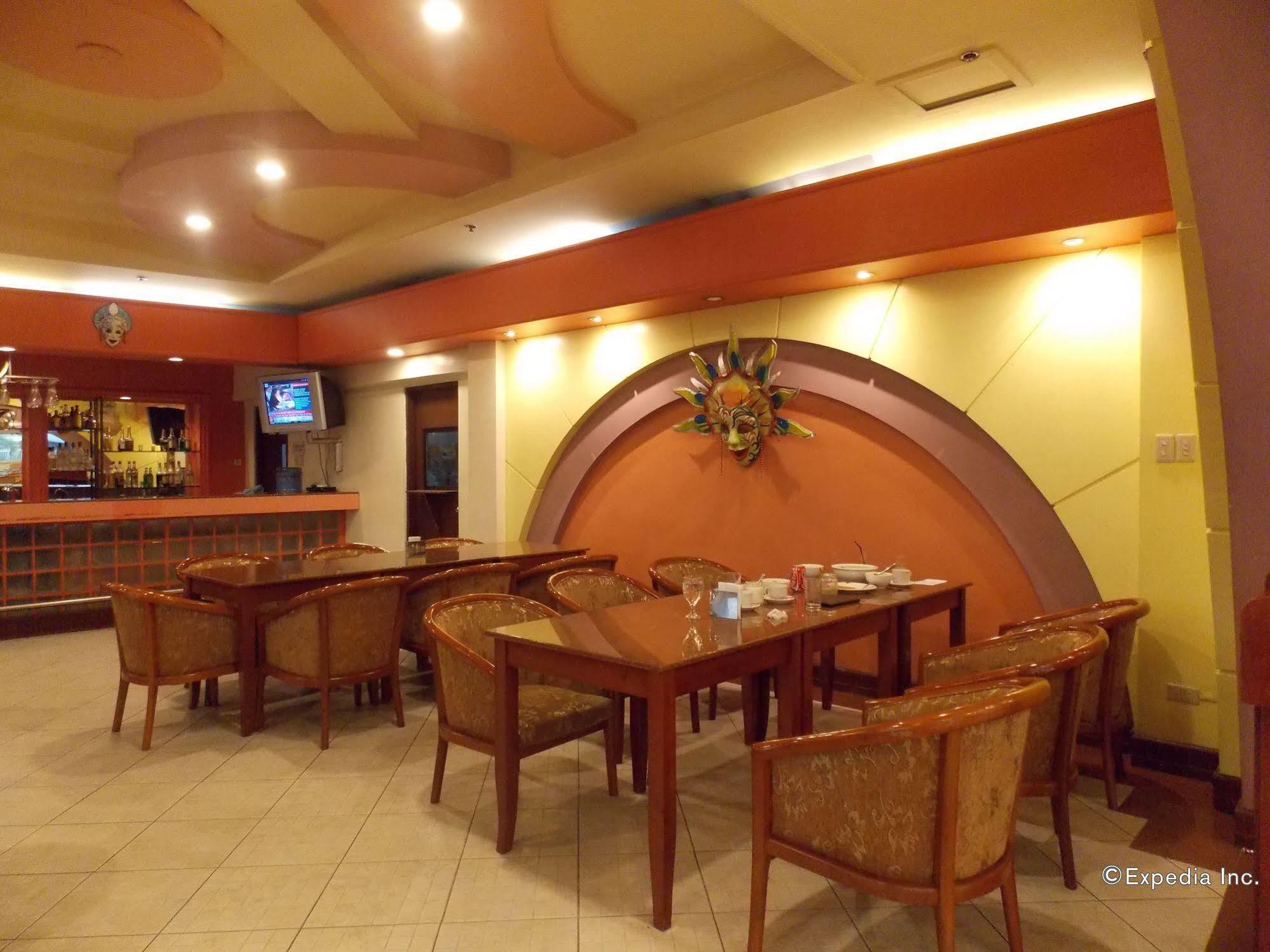 Grand Regal Hotel Bacolod Eksteriør billede