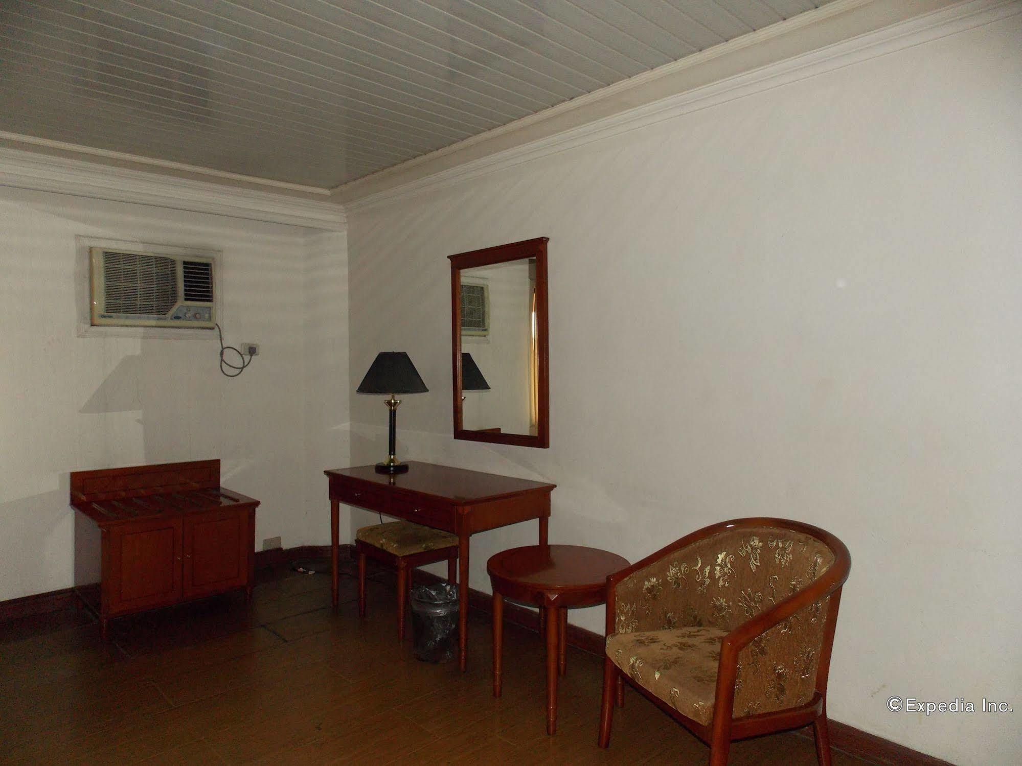Grand Regal Hotel Bacolod Eksteriør billede