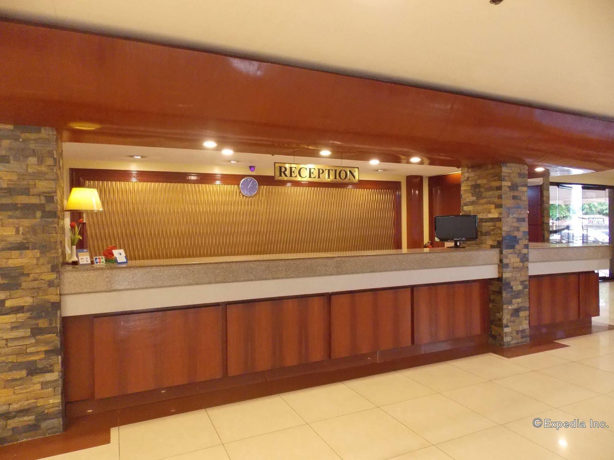 Grand Regal Hotel Bacolod Eksteriør billede