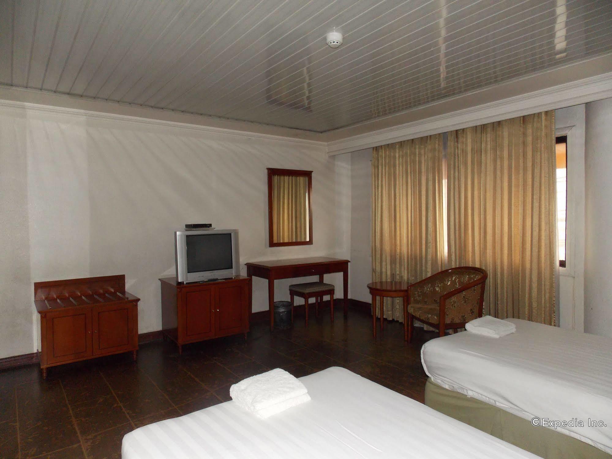 Grand Regal Hotel Bacolod Eksteriør billede