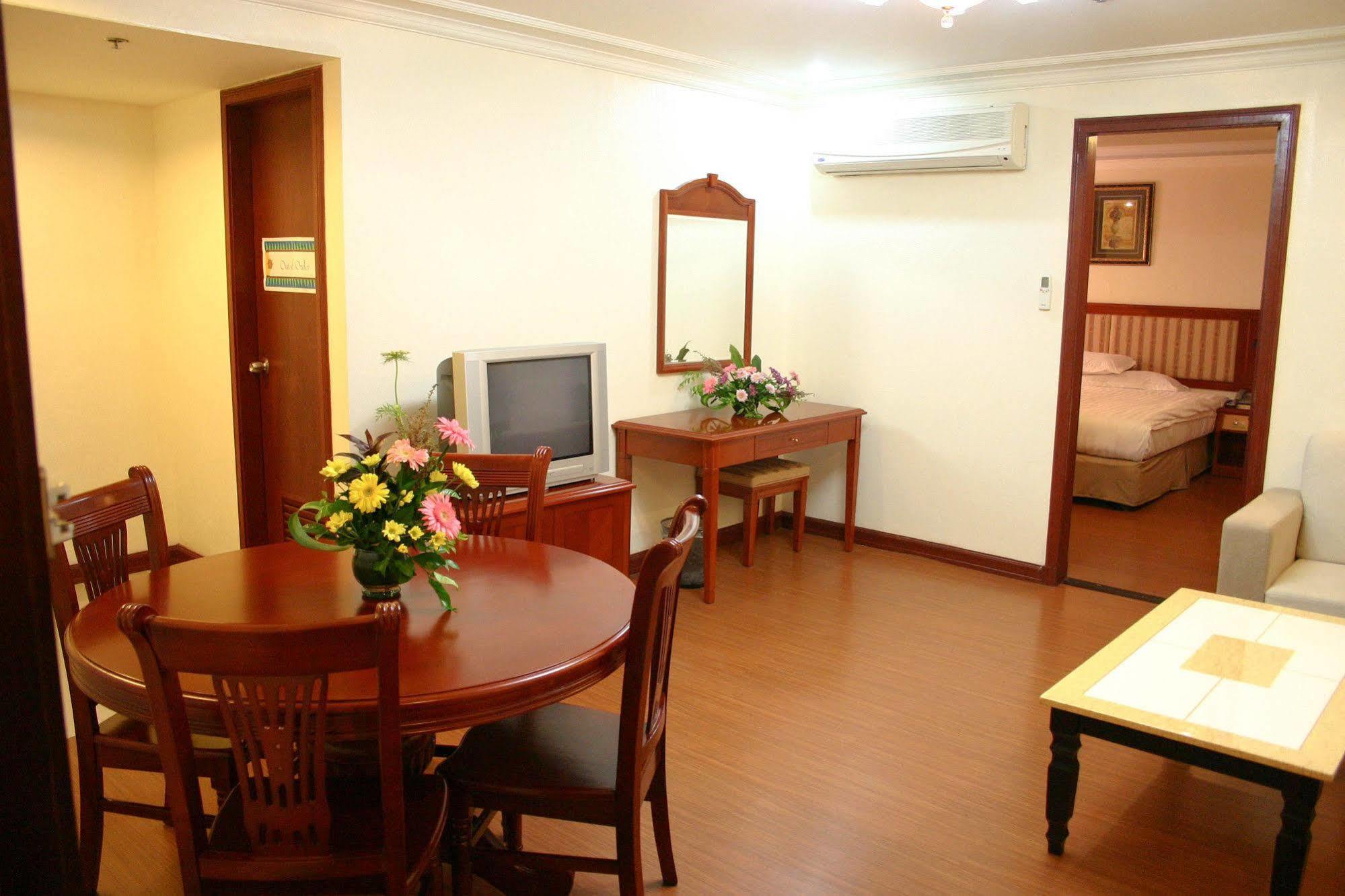 Grand Regal Hotel Bacolod Eksteriør billede
