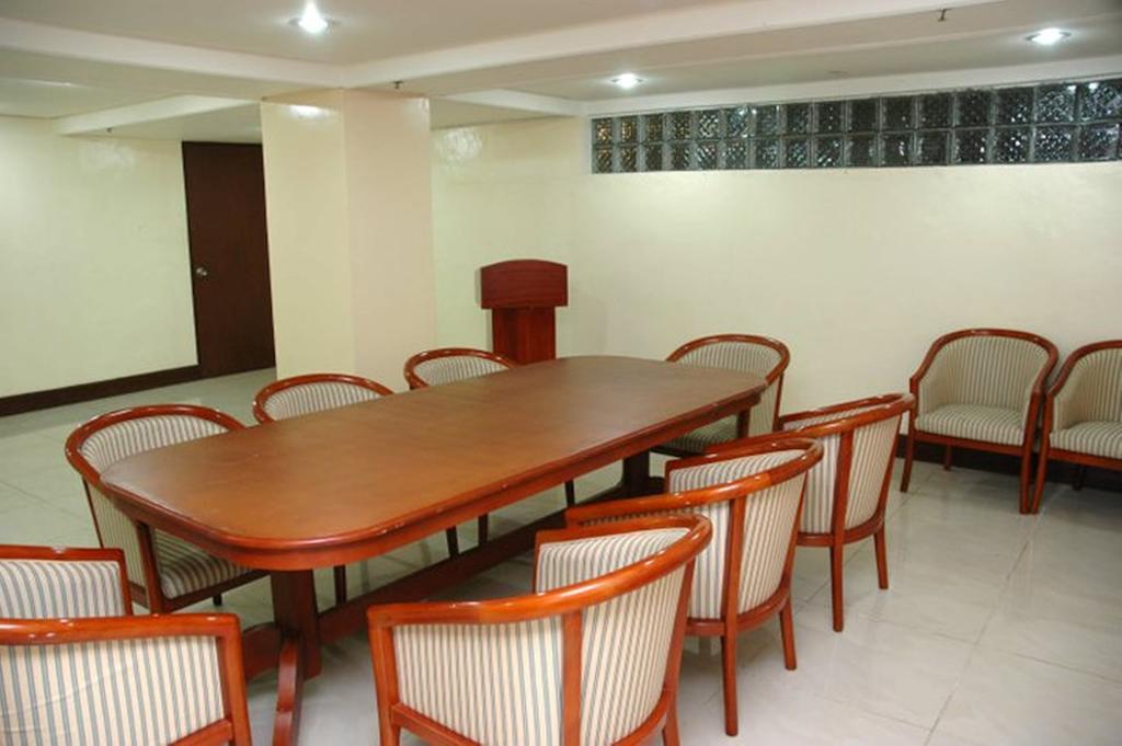 Grand Regal Hotel Bacolod Eksteriør billede