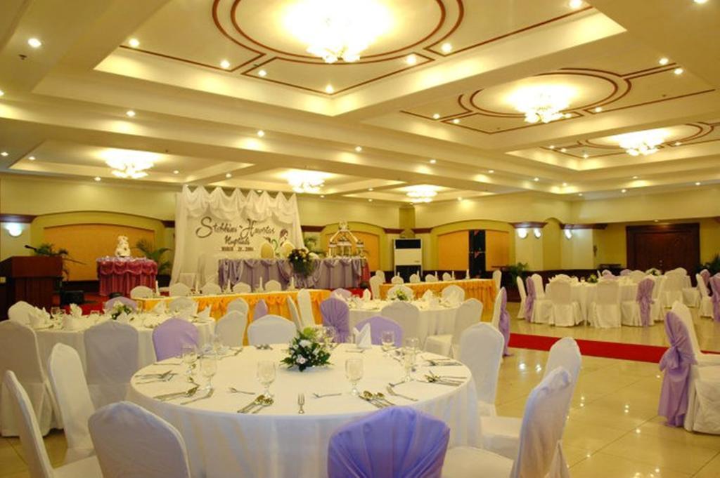 Grand Regal Hotel Bacolod Eksteriør billede