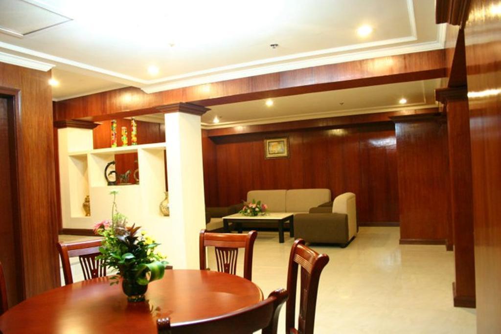 Grand Regal Hotel Bacolod Eksteriør billede