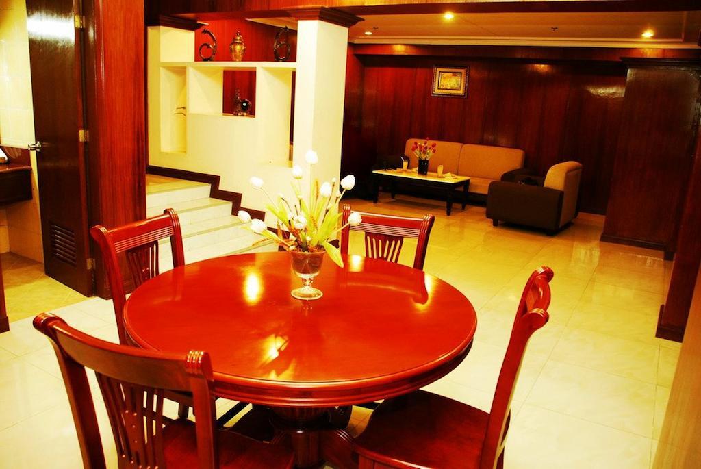 Grand Regal Hotel Bacolod Eksteriør billede